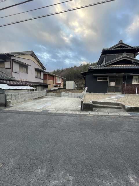 多治見市長瀬町　長瀬町貸家の駐車場写真